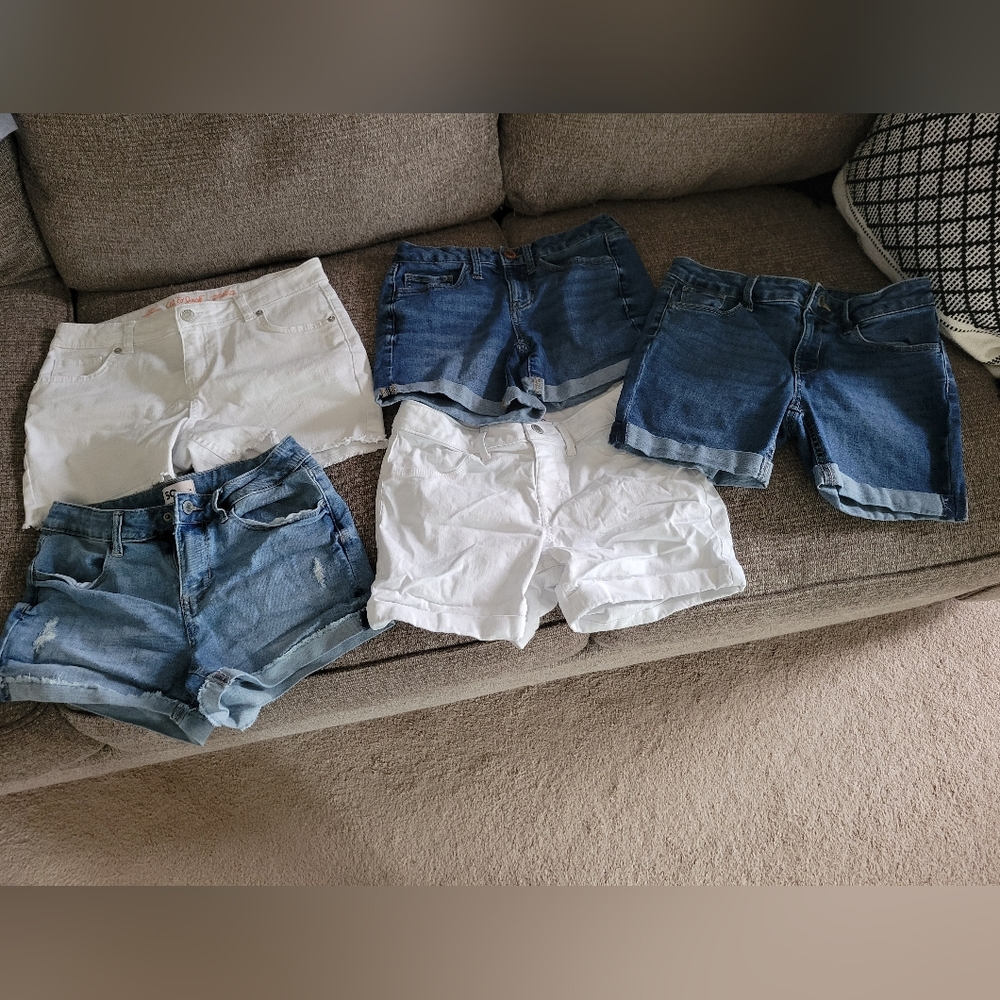 Girls LOT denim shorts (5). Size 14 EUC
